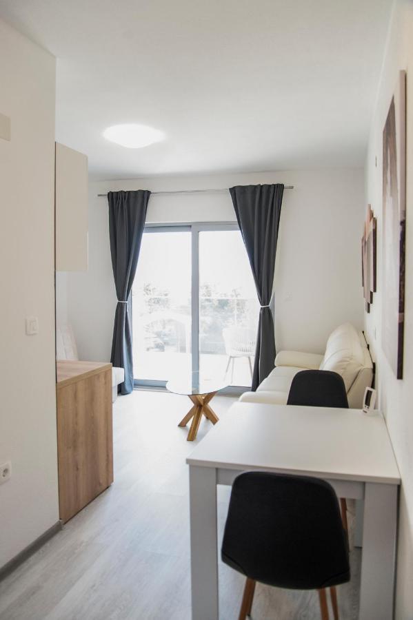 Soko Apartments Huoneistohotelli Soko Херцег-Нови Экстерьер фото