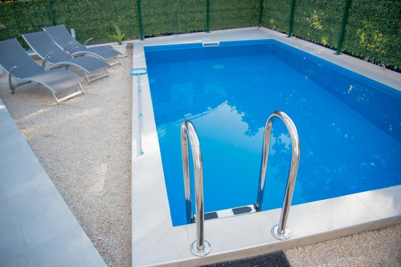 Soko Apartments Huoneistohotelli Soko Херцег-Нови Экстерьер фото